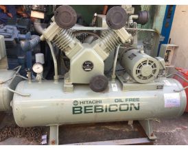 máy nén khí piston hitachi